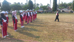 Polsek dan Koramil Pasrujambe Gembleng Paskibraka, Siapkan Pasukan Terbaik untuk HUT Ke-81 RI