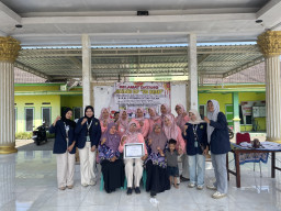 Mahasiswa KKN STKIP PGRI Lumajang Turun Tangan Cegah Stunting di Kedungmoro