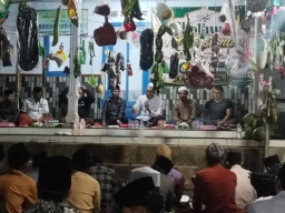 Polsek Gucialit Kawal Pengajian Maulid, Ribuan Jamaah Khusyuk di Darungan