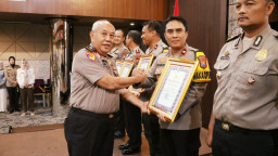 Polres Lumajang Borong Dua Penghargaan, Raih Predikat WBK dan Pelayanan Prima Kategori A
