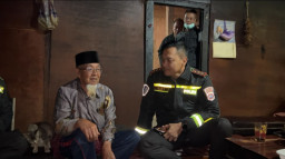 Kapolres Lumajang Silaturahmi ke Sesepuh Ranu Pani, Perkuat Sinergi Jaga Kamtibmas di Lereng Semeru