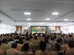 Gerak Cepat Atasi Demo Kades, Bupati Asat Cabut Perbup 30 Tahun 2015