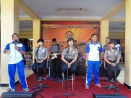 Grup Band Polres Lumajang Siap Sentuh Masyarakat Dengan Musik