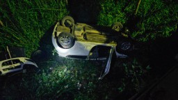 Mobil Spin Terjun ke Kali Pancing Lumajang, 1 Orang Tewas