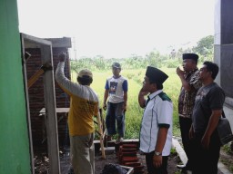 Thoriqul Haq Pantau Pembangunan Klinik Rintisan RSNU Lumajang