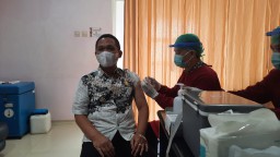 Cak Thoriq Ajak Masyarakat Lumajang Tidak Takut Vaksin