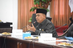 H. Akhmat Nilai Pariwisata Lumajang Belum Berdampak Bagi Warga