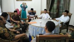 Gus Ipul Datang Ke Lumajang Untuk Resolusi Damai di Selok Awar-awar