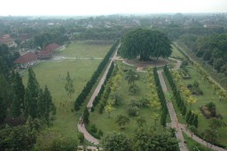 Dibangun Jadi Alun-alun Spektakuler, Bupati Asat Ajak Warga Ikut Lakukan Pengawasan