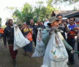 Evakuasi Pendaki Hilang Berlangsung Lamban, Tim Sar Kirim Logistik Tambahan