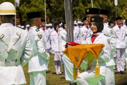 Upacara HUT RI ke-71 di Alun-alun Lumajang Khidmad dan Lancar