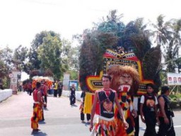 Woow..!! Pawai 15 Reog, Meriahkan HUT Singo Manunggal Desa Kalipepe