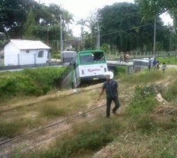 Tetap Ugal-ugalan, Dishub Lumajang Akan Larang Penumpang Naik Bus Restu