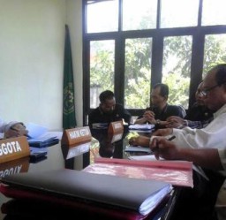 Dr. Buntaran Resmi Masuk Dalam Tergugat Intervensi di PTUN Surabaya