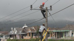 Per Januari, Subsidi Ratusan Ribu Pelanggan Listrik PLN 900 VA Dicabut