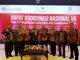 Hebat..!! Lumajang Raih Penghargaan TPID Inovatif dari Bank Indonesia