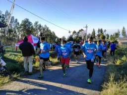 Running Hill B-29 Meriah, Peserta Semangat Berlari Sampai Puncak Negeri Diatas Awan