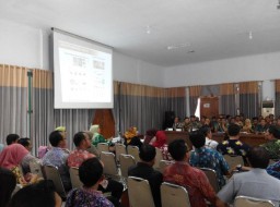 Yanuar Bramuda Berbagi Cerita Banyuwangi Sukses Membangun Branding Wisata ke Lumajang