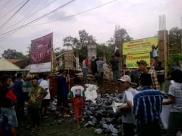 Meski Didemo Warga Selok Besuki, Panitia Akan Terus Lanjutkan Pembangunan Masjid