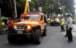 Offroader Handal IOX-JOLI Disambut Bupati Lumajang, Disuguhi Kesenian Khas