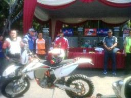 HUT TNI ke-68, Ratusan Riders Lumajang Ngetrail Bareng