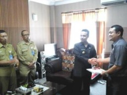 Tinggalkan Golkar Kubu AL, Bupati Akhirnya Ajukan Lutfi dan Buntaran Jadi Cawabup Lumajang