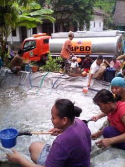 Kemarau Melanda, 16 Desa di Lumajang Krisis Air Bersih