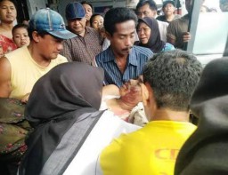 Senggol Bacok, Dua Warga Kunir Kidul Carok di Tengah Jalan