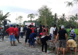 Protes Pembuangan Sampah, Sejumlah Anak Muda Yosowilangun Buat Petisi Pada Bupati