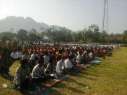 Kamarau 6 Bulan Banyak Pohon Cengkeh Mati, Warga Tempursari Gelar Sholat Istisqa