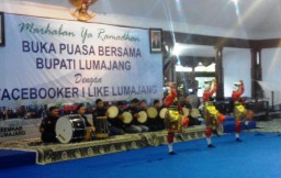 Bukber Bupati Bareng Facebooker, CIO Tampilkan Tari Glipang Khas Lumajang