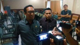 Komisi D Beri Waktu Seminggu Untuk 2 Oknum Pendamping Kembalikan Uang Bedah Rumah