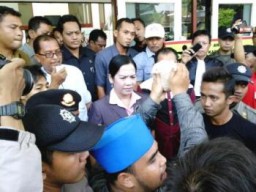 Solidaritas Kakek Ngatmanu, PMII Beri Kedelai Majlis Hakim