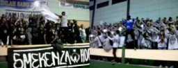 Seru, Pertandingan Tim SMKN 1 dan SMAN 1 Lumajang Ramai Supporter