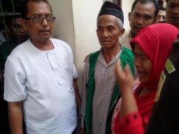 Anak Ngatmanu Nangis Histeris, Hakim Kabulkan Penangguhan Tahanan Bapaknya