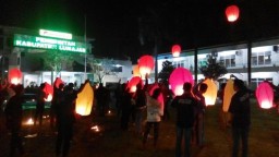 1 Tahun Salim Kancil, Doa, Tahlil, Lilin dan Lampion Penuhi Halaman Pemkab Lumajang