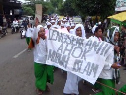 Demo 4 November di Lumajang Berjalan Damai dan Lancar