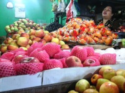 Terkontaminasi Bakteri, Omzet Pedagang Apel Impor di Lumajang Merosot Tajam