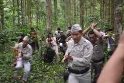 AKBP Arsal Sahban Bermain Film Perjuangan "Iptu Jama'ari" Karya Anak Lumajang