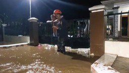 Sungai Menjangan di Desa Kutorenon Lumajang Meluap, Puluhan Rumah Terendam Banjir