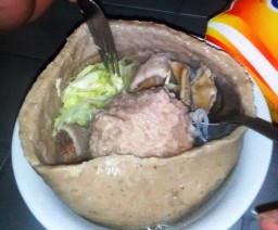 Nikmatnya Bakso Mangkok Agus Selatan MTsN Lumajang