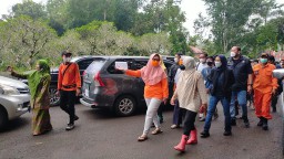 Bunda Indah : Ini Bantuan Yang Dibutuhkan Korban Erupsi Semeru