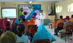 HMPS KPI IAI Syarifuddin Lumajang Gelar Bedah Buku Ibu Khofifah