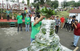 Festival Tape Ketan Bangkitkan Dunia Pariwisata Gucialit