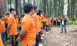 Cak Thoriq Bakar Semangat Atlet Kontingen PORPROV Lumajang