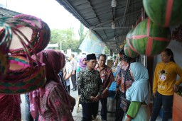 Cak Thoriq Ingin Bangun Pasar Pasirian Seperti Mall