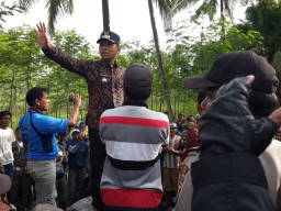 Bupati Lumajang Cari Solusi Jalan Alternatif Truk Tambang Pasir