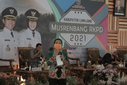 Bupati Lumajang Pimpin Musrenbang Melalui Video Conference