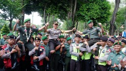 TNI dan Polri Lumajang Sinergi Ciptakan Keamanan dan Kenyamanan Masyarakat