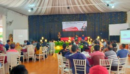 Hari Putri Lestari DPRD Jatim Sering Disambati Petani Soal Pupuk